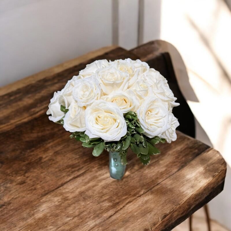 Buquê de Noiva com Rosas Brancas